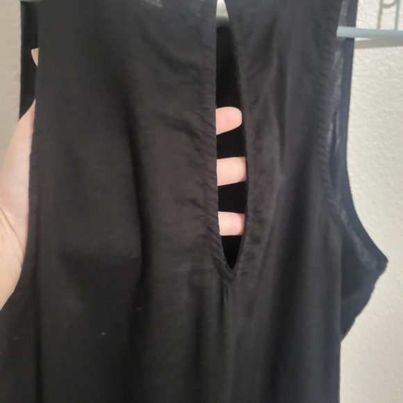 NWT Old Navy cotton blend keyhole opening in back size medium - Picture 7 of 8